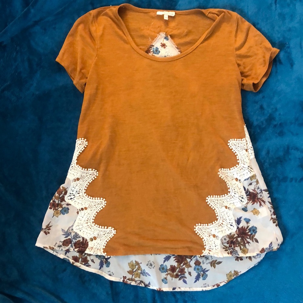 floral shirt